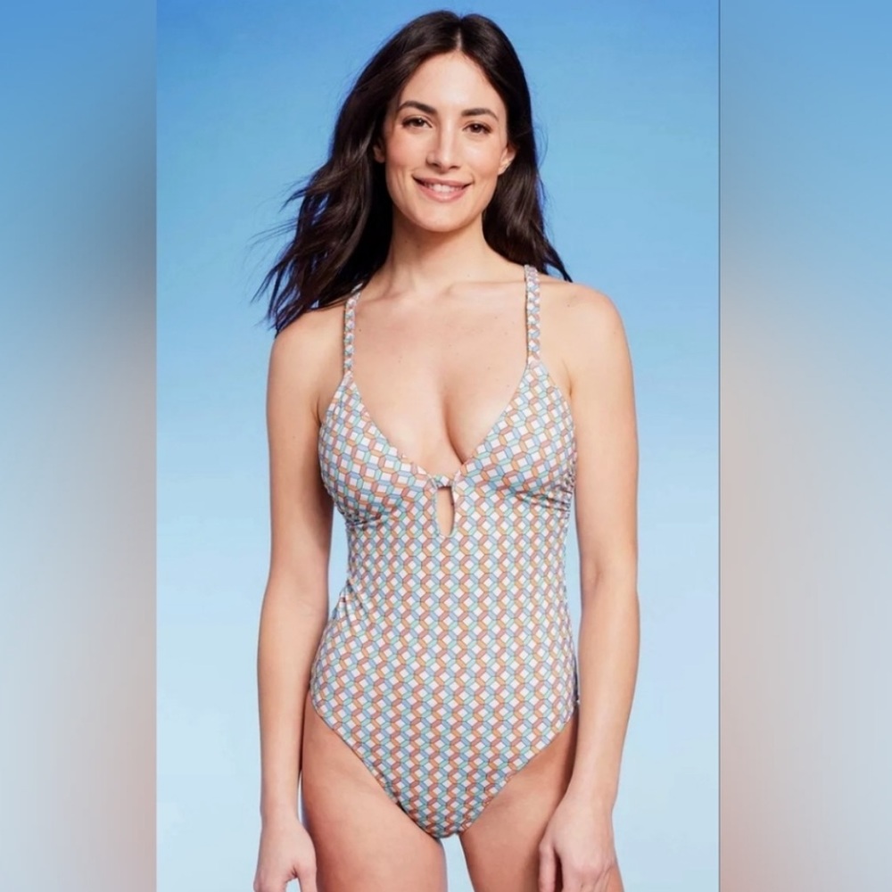 NWT Shade & Shore Geometric Print One Piece Swimsuit